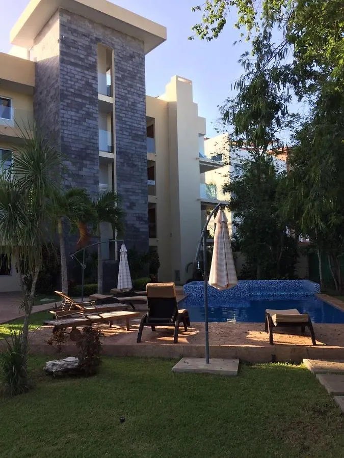 2 Bedrooms Luxury Apartment In Playa Del Carmen