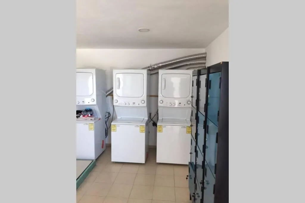 2 Bedrooms Luxury Apartment In بلايا ديل كارمن