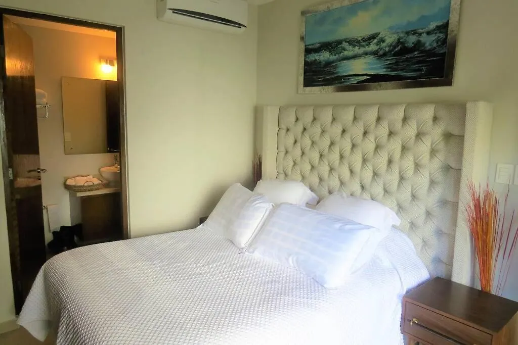 2 Bedrooms Luxury Apartment In بلايا ديل كارمن